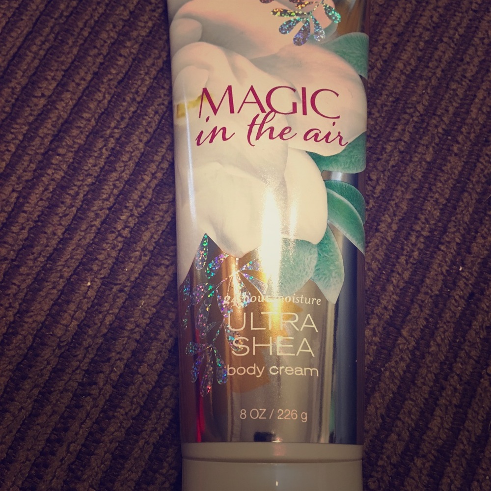 NWT bath and body works magic in the air lotion